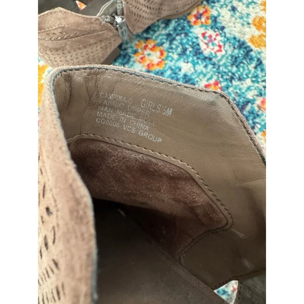 Vince Camuto Girl's Brown‎ Suede Campina Booties Size 5M